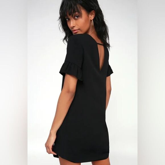 Lulus Women’s Short Sleeve Cutout Chic of Perfection Black Shift Dress Size S - Picture 3 of 14